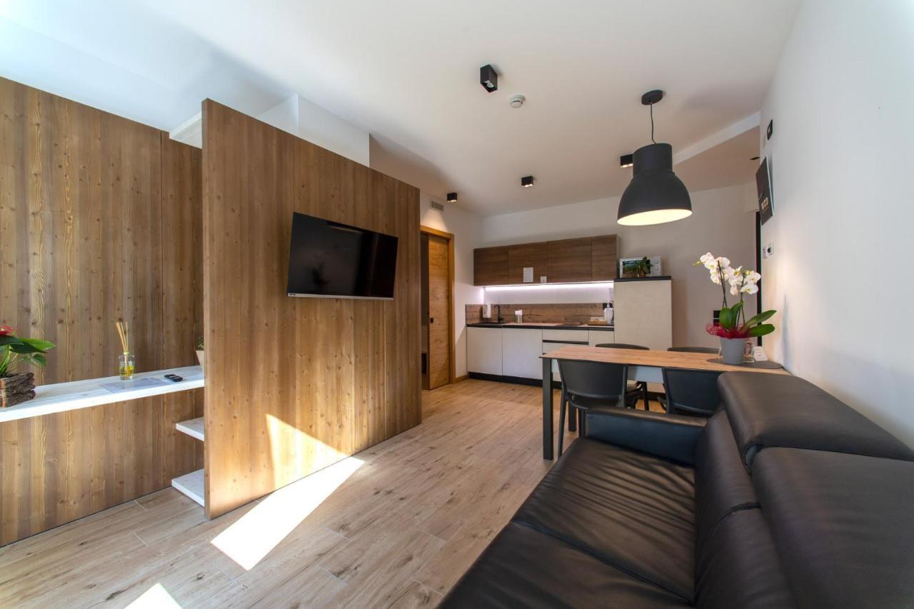 Yugogo Pellico 8 Trento Centro Aparthotel Bagian luar foto